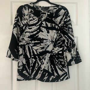 Black and white ladies top